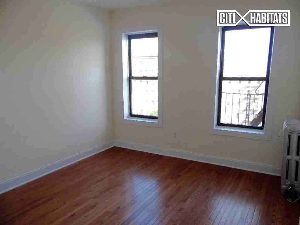 Hamilton Terrace #33