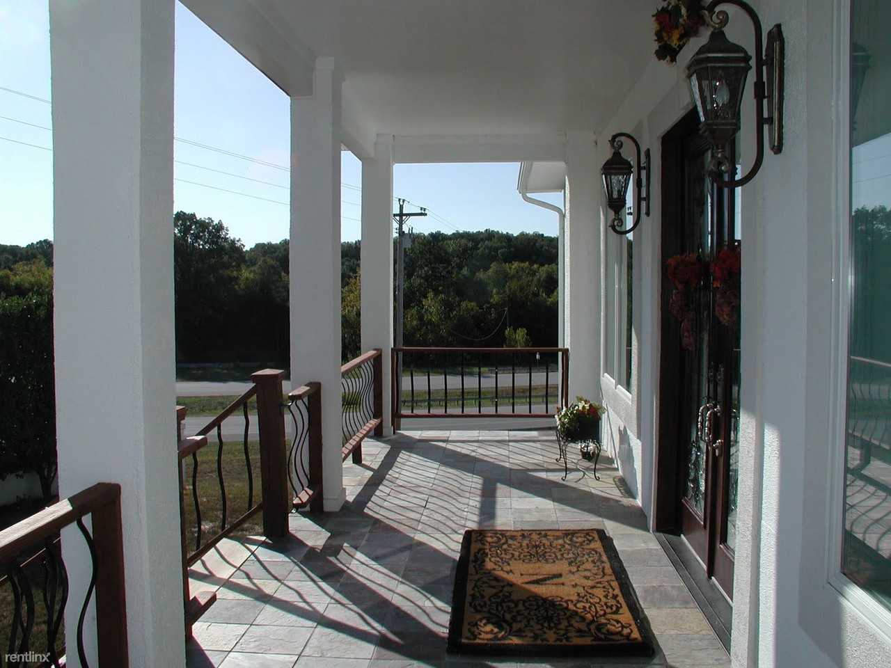 77 River Front Dr - Photo 2 of 27