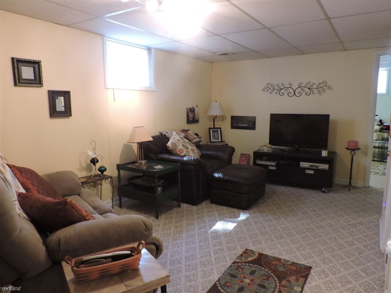 1906 Cedar Hill Rd - Photo 2 of 10