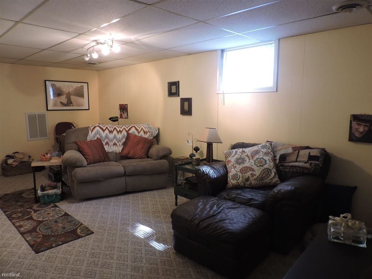 1906 Cedar Hill Rd - Photo 3 of 10