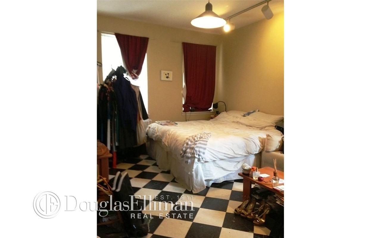 East 50th Street & Third Ave #1E