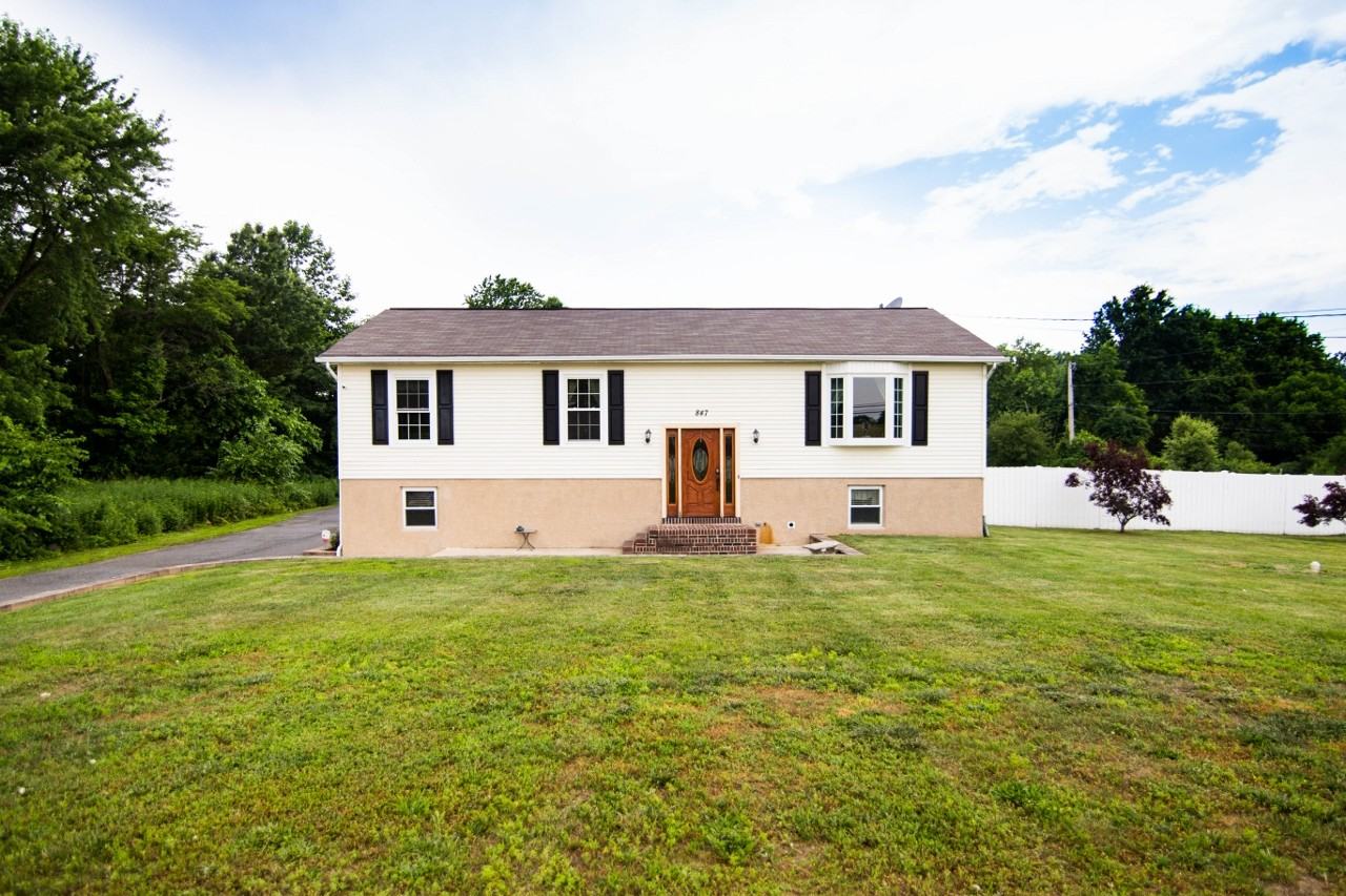 847 Kings Hwy - Photo 3 of 25