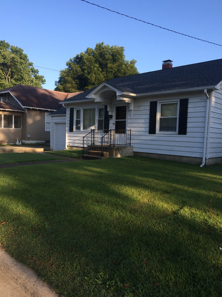 325 W Jackson St - Photo 3 of 61