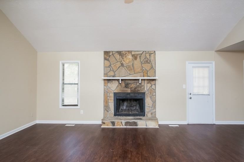 6512 Mitchell Ln SW - Photo 3 of 20