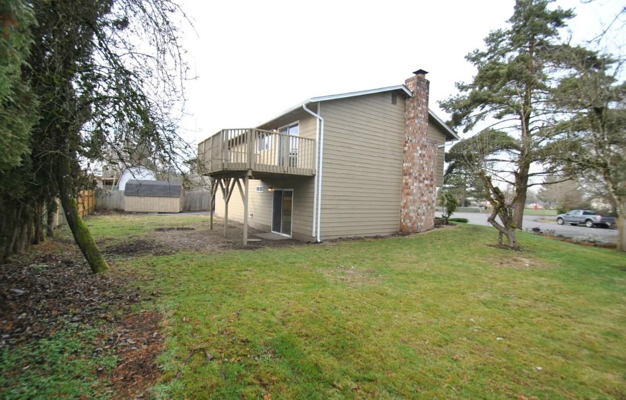 3514 Lemon Tree Ln - Photo 2 of 11