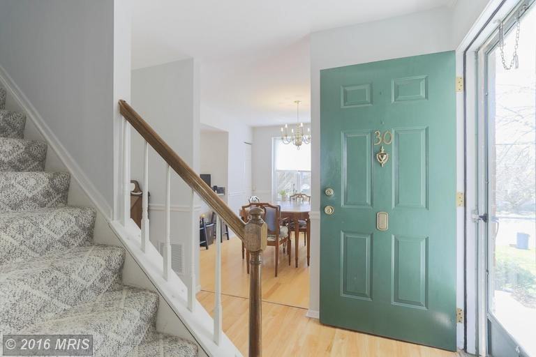 30 Spring Glen Ct - Photo 2 of 20