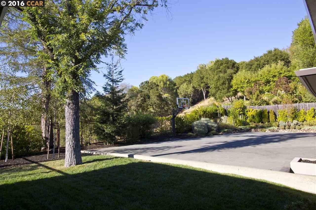 36 Bobolink Rd - Photo 2 of 17