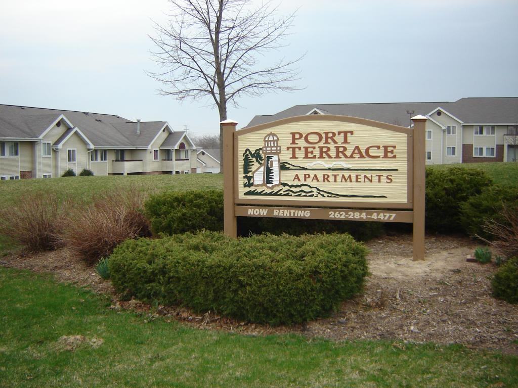 Port Terrace Apartments 1587 W Portview Dr, Port Washington, WI 53074