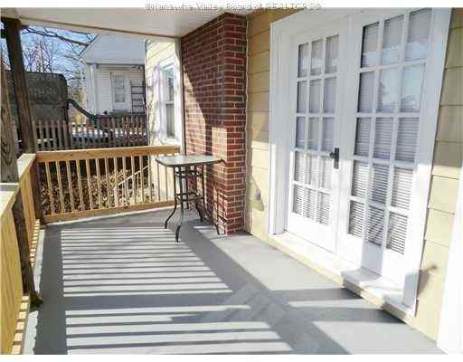 1001 Somerset Dr - Photo 3 of 23