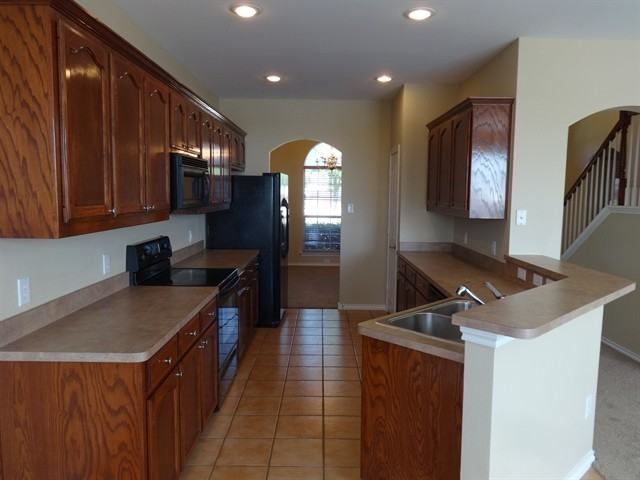 5704 Barrier Reef Dr - Photo 3 of 12