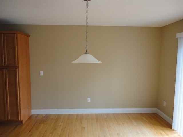 404 Eckley Ct - Photo 3 of 11