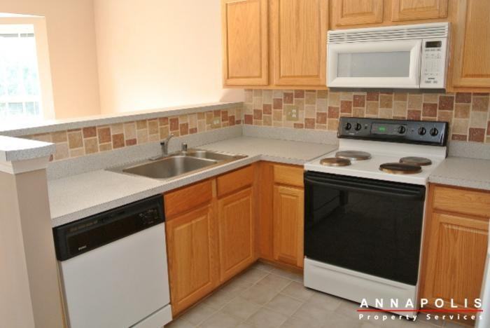 1978 Scotts Crossing Way - Photo 3 of 25