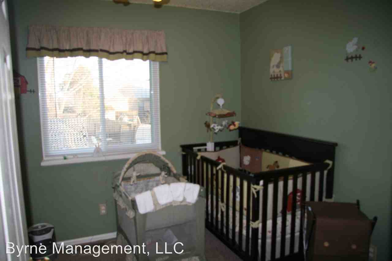 3407 Foxridge Dr - Photo 3 of 10