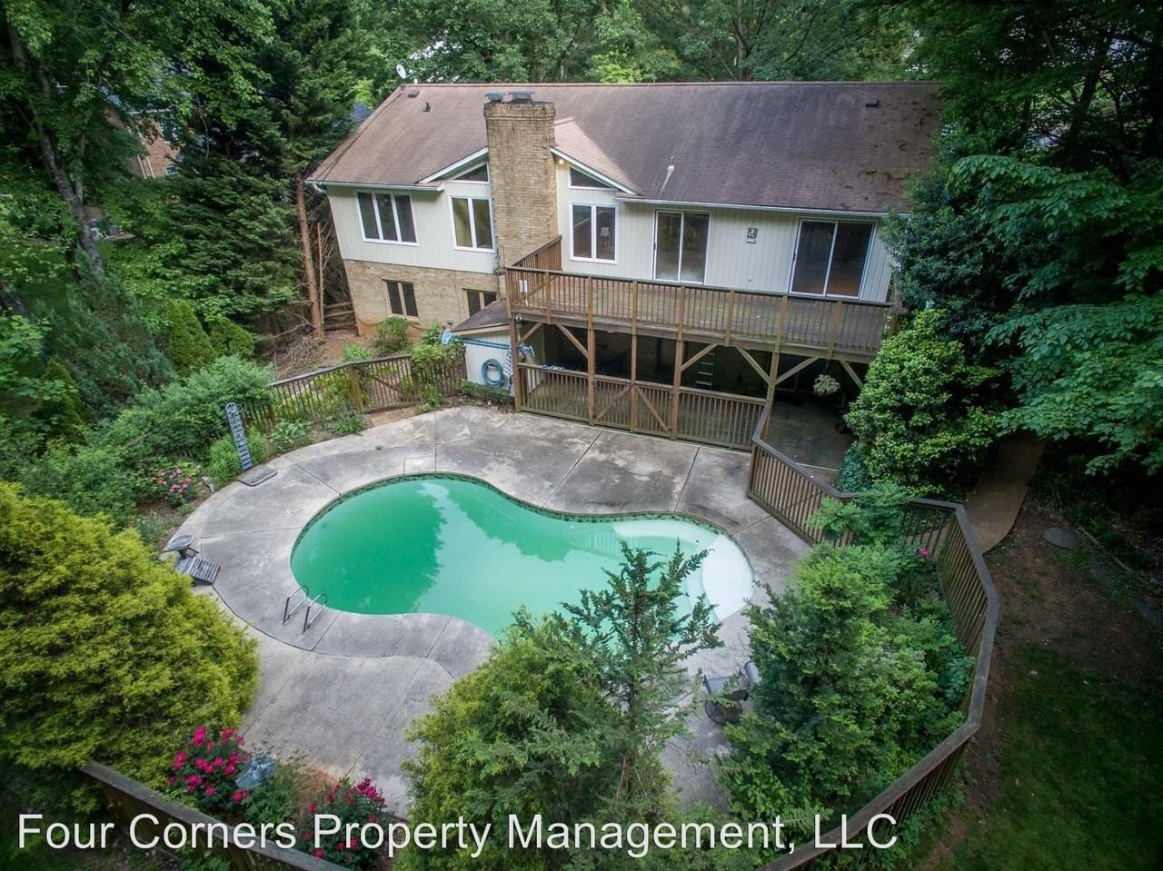 2 Westminster Ct - Photo 2 of 10