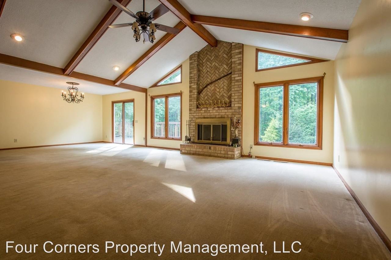 2 Westminster Ct - Photo 3 of 10