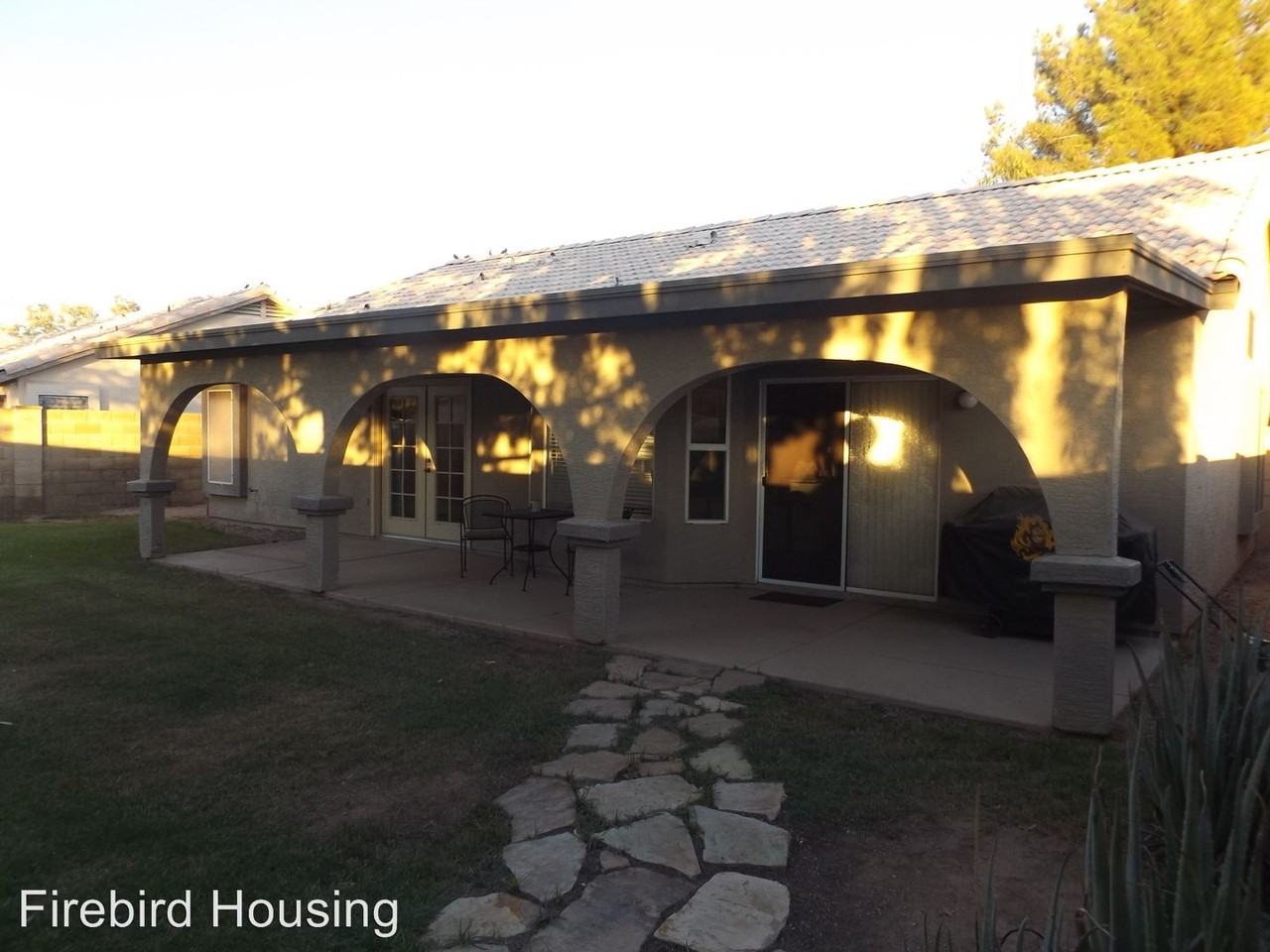 1044 E Harbor View Dr - Photo 2 of 16