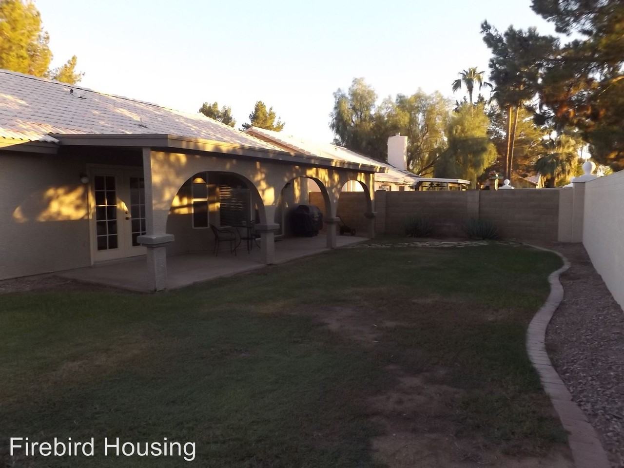 1044 E Harbor View Dr - Photo 3 of 16