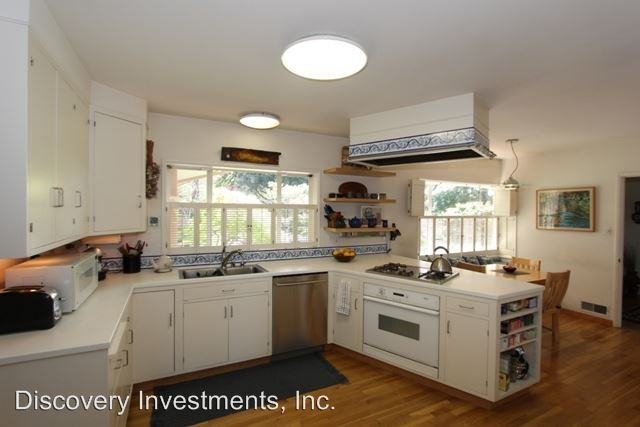 5575 Country Club Dr - Photo 2 of 20