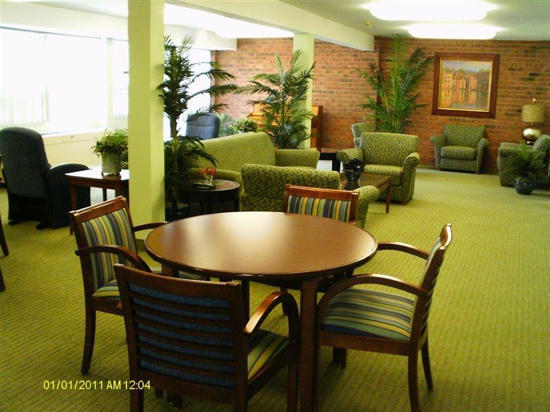 6102 N Jefferson Ave - Photo 2 of 4