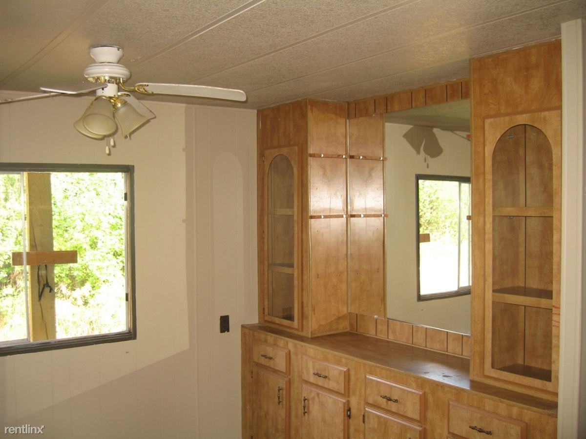 3940 S 7th St W - Photo 2 of 5