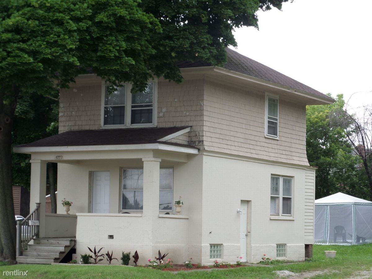 577 N Perry St - Photo 2 of 2