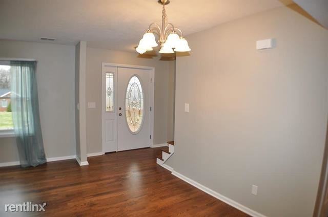 315 Homeview Dr - Photo 3 of 33