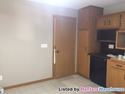 714 4th Ave N - Photo 3 of 14
