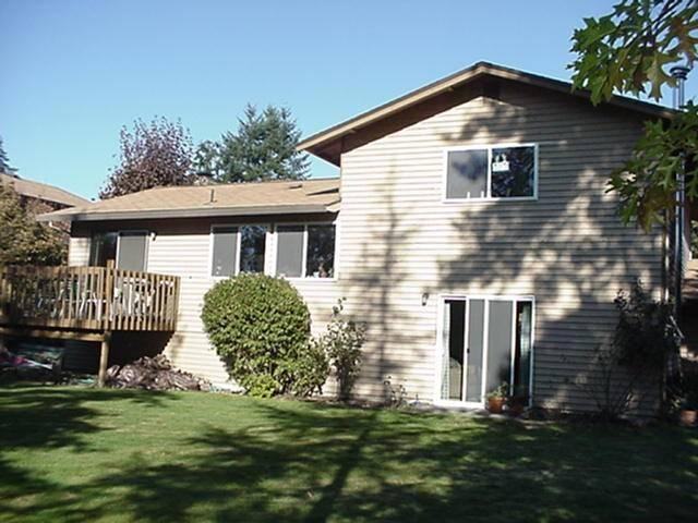 4203 NE 24th St - Photo 2 of 8