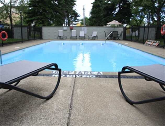 608 Lake Street - Photo 3 of 13