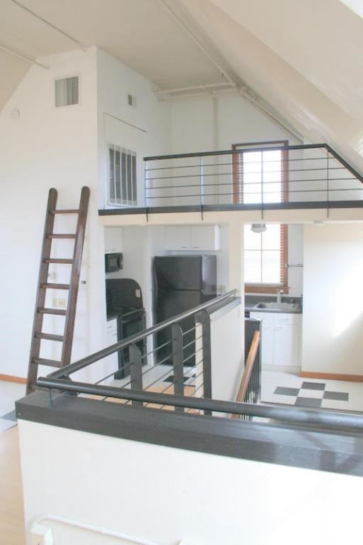 100 Broadway Blvd NE #400 - Photo 3 of 27