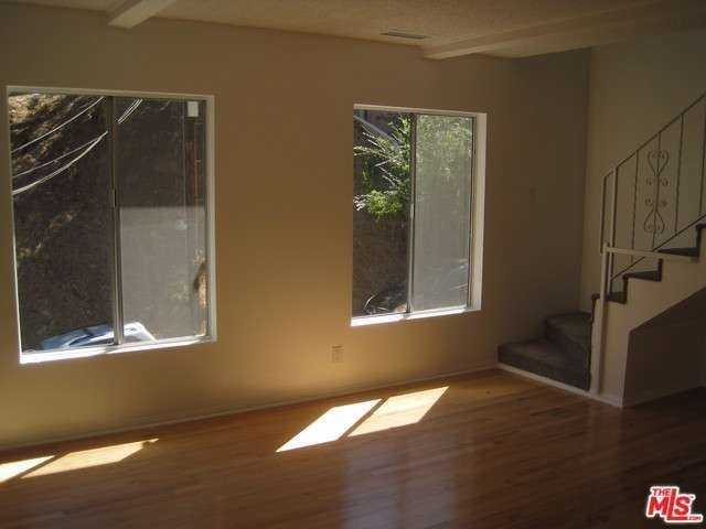 8535 Lookout Mountain Ave - Photo 3 of 11