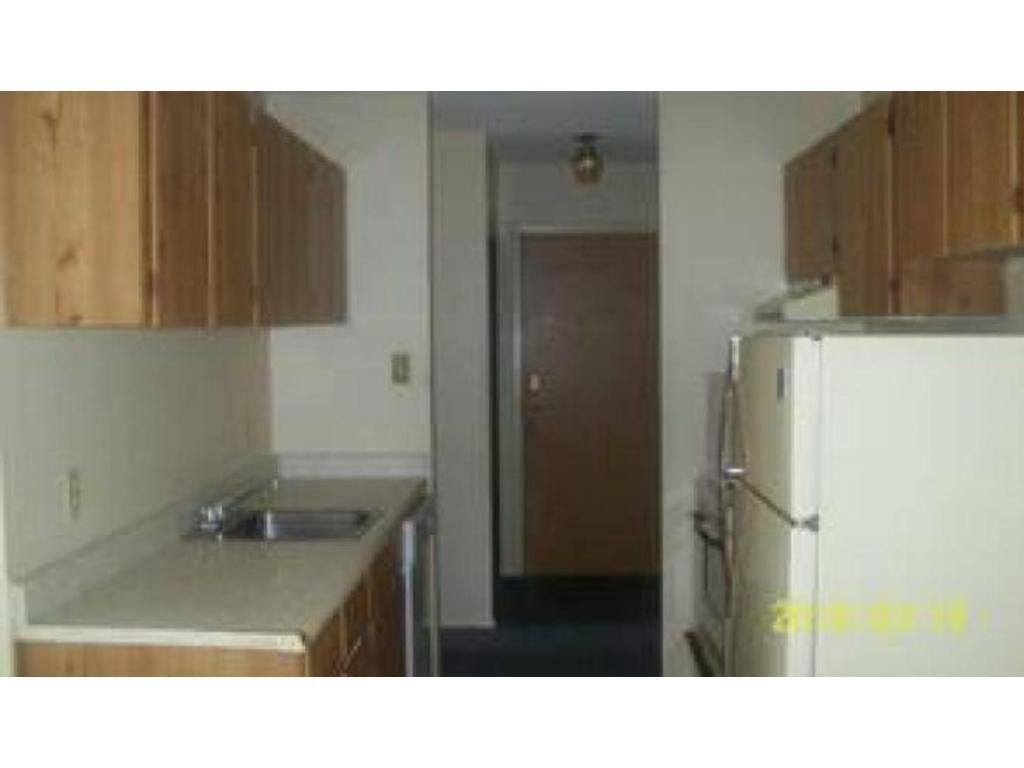 Queen Mary Park Apartments - Photo 3 of 4