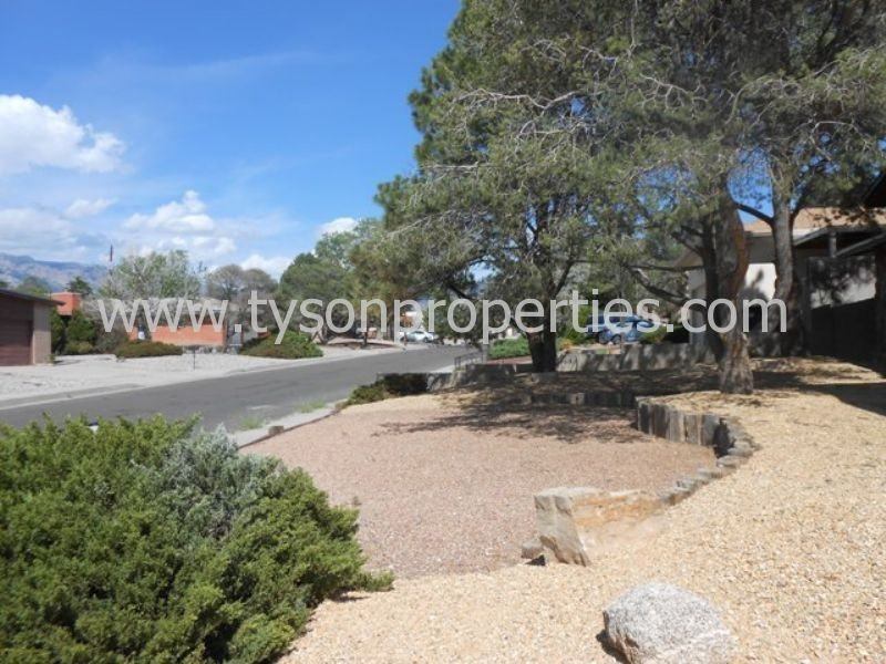 8808 Hilton Ave NE - Photo 2 of 15