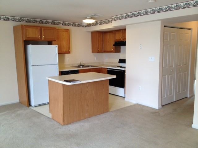 125 E Walnut St #A - Photo 2 of 9