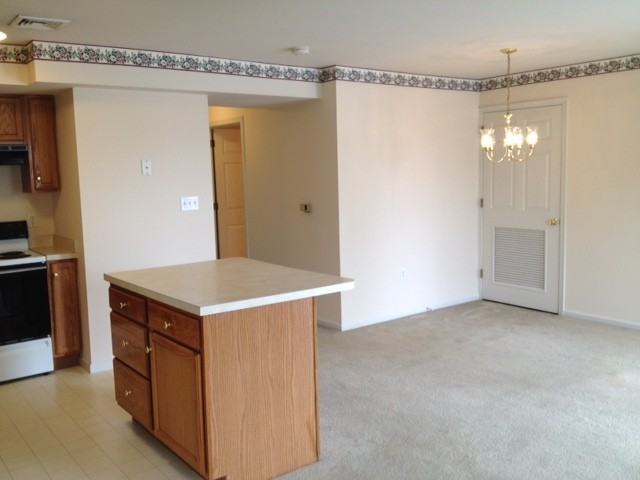 125 E Walnut St #A - Photo 3 of 9