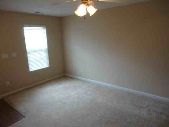 1309 Plexor Ln - Photo 3 of 10