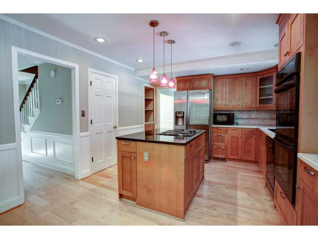 881 Indian Hills Pkwy NE - Photo 2 of 15