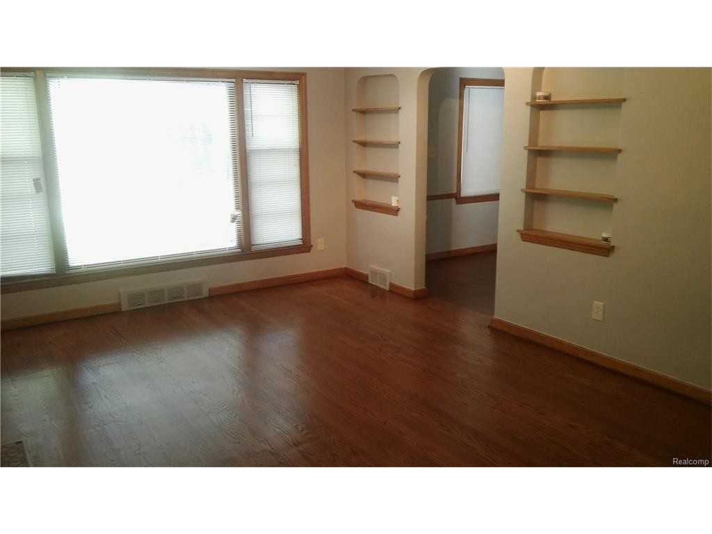 1620 Dacosta - Photo 2 of 8