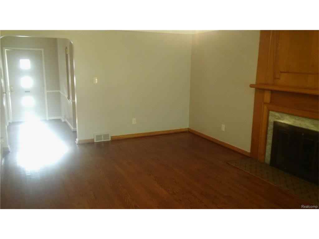 1620 Dacosta - Photo 3 of 8