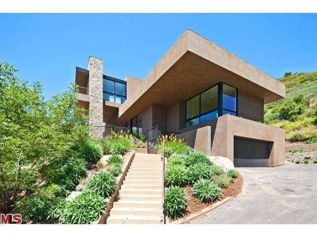 6228 Sycamore Meadows Dr - Photo 3 of 10