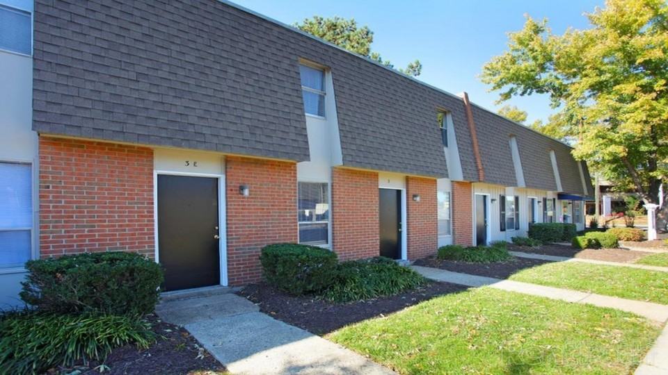 Twin Rivers Apartments 600 Winston Churchill Dr, Hopewell, VA 23860