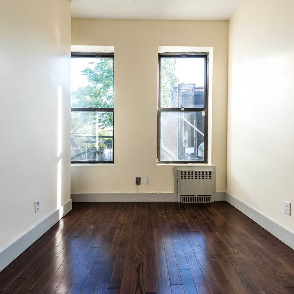 26 Wilson Avenue #02LA