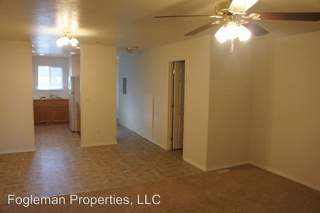 Foster - Photo 3 of 17