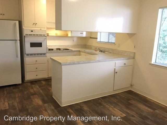 1139 Village Dr - Photo 2 of 7