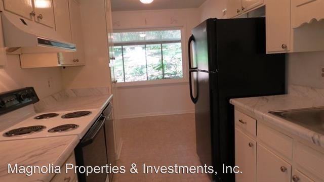 2327 Vincent Dr - Photo 2 of 9