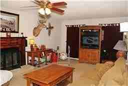 1237 Cobblestone Ln - Photo 3 of 5