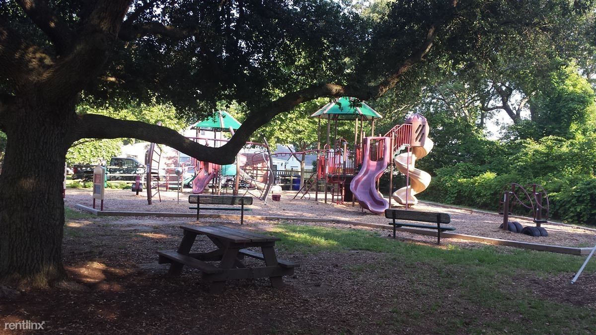 510 Garren Ave - Photo 3 of 9