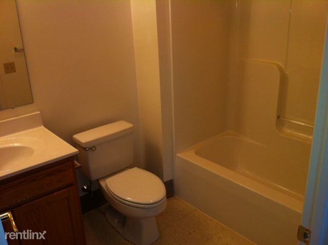 Gateway Apartments - Photo 3 of 4