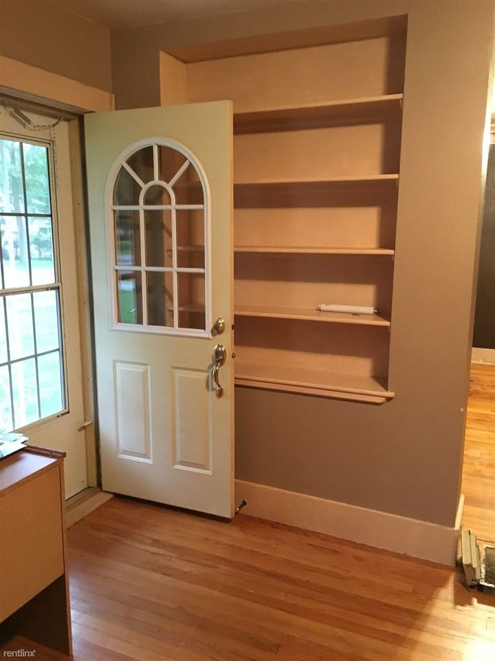 1215 Union St - Photo 3 of 19