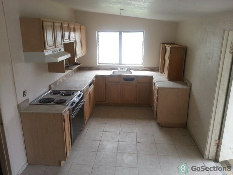 637 N Tampa Ave - Photo 3 of 5